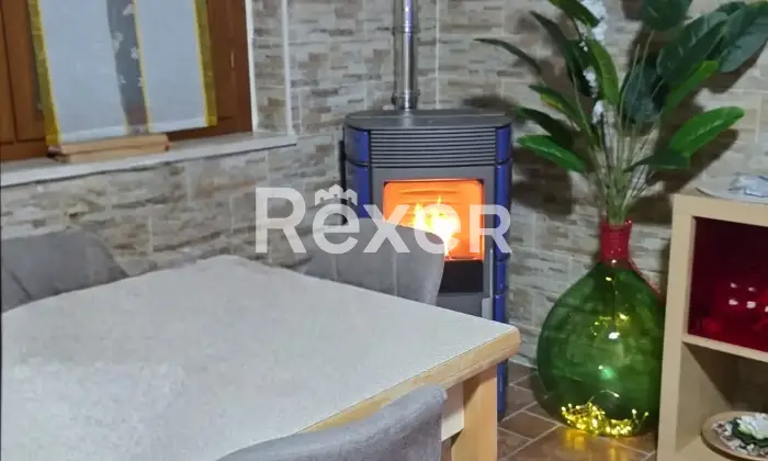 Rexer-San-Massimo-Villetta-in-vendita-in-via-Vicende-a-San-Massimo-Altro