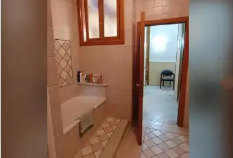 Rexer-Castel-Volturno-Vendesi-appartamento-in-viale-delle-Mimose-a-CASTEL-VOLTURNO-CE-Bagno