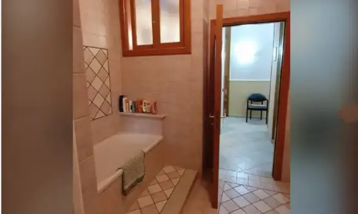 Rexer-Castel-Volturno-Vendesi-appartamento-in-viale-delle-Mimose-a-CASTEL-VOLTURNO-CE-Bagno