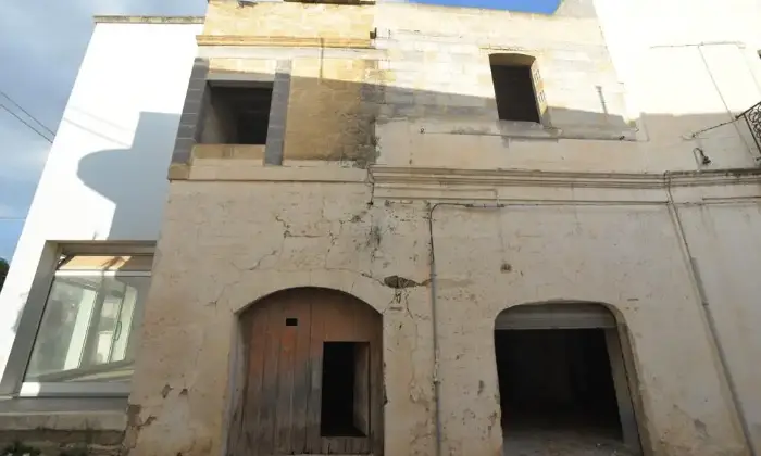 Rexer-Sannicola-SALENTO-Antica-Masseria-in-fase-di-ristrutturazione-in-borgo-vicino-a-Gallipoli-SALONE
