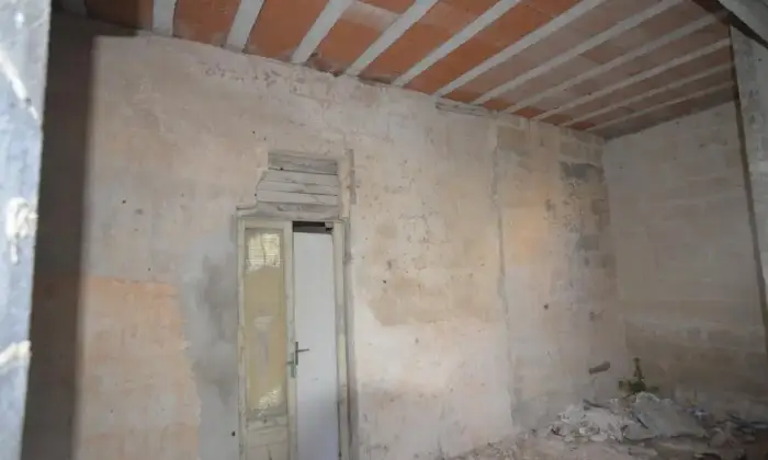 Rexer-Sannicola-SALENTO-Antica-Masseria-in-fase-di-ristrutturazione-in-borgo-vicino-a-Gallipoli-SALONE