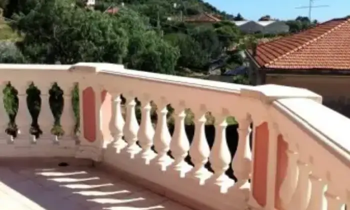 Rexer-Taggia-Affitto-di-trilocale-in-via-San-Martino-Taggia-TERRAZZO