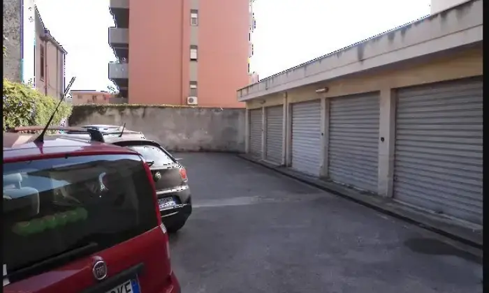 Rexer-Palermo-Vendesi-Box-auto-a-PALERMO-PA-Terrazzo