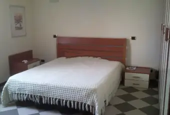 Rexer-Ortonovo-Bilocale-in-vendita-in-via-Aurelia-Dogana-Luni-CameraDaLetto