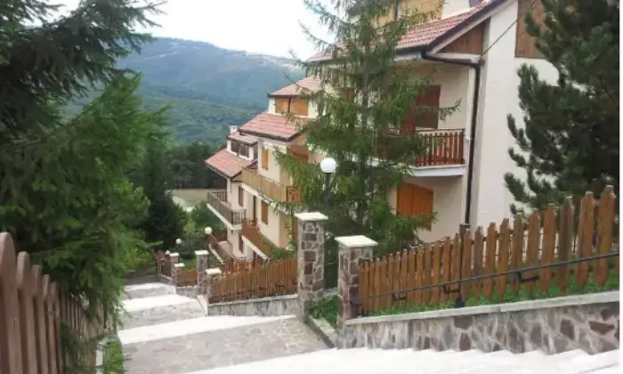 Rexer-Campo-di-Giove-Trilocale-in-via-Oasi-di-S-Francesco-dAssisi-Campo-di-Giove-Terrazzo
