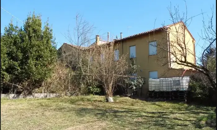 Rexer-Romano-dEzzelino-Rustico-in-vendita-in-via-Molinetto-a-Romano-dEzzelino-Giardino