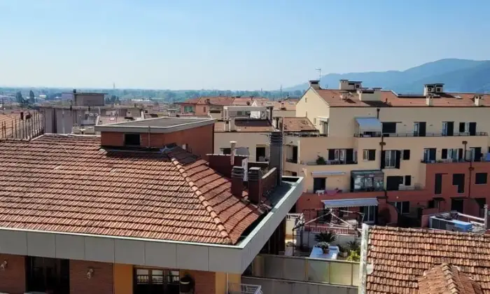 Rexer-Sarzana-Quadrilocale-in-vendita-in-via-Pietro-Gori-a-Sarzana-Terrazzo