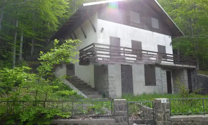 Rexer-Abetone-Villa-in-vendita-in-via-Bagatti-Abetone-Cutigliano-Giardino