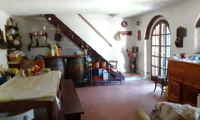 Rexer-Suvereto-Vendesi-casa-Prata-y-Suvereto-Altro