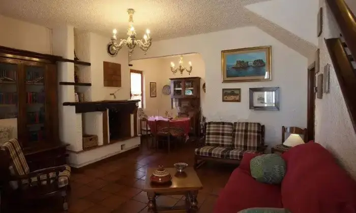 Rexer-Massa-Villa-bifamiliare-in-vendita-in-viale-Marina-Montignoso-a-Massa-SALONE