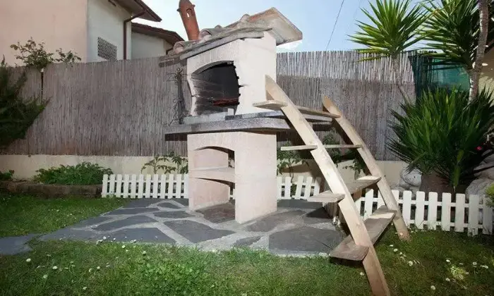 Rexer-Massa-Villa-bifamiliare-in-vendita-in-viale-Marina-Montignoso-a-Massa-ALTRO
