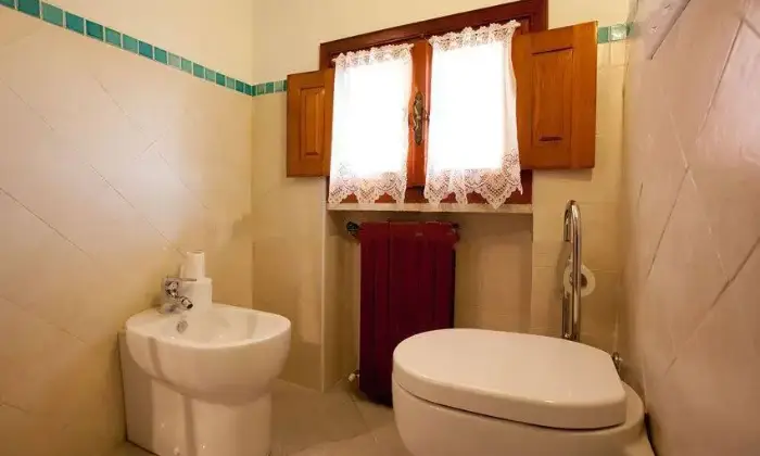 Rexer-Massa-Immobile-in-vendita-in-viale-Marina-a-Massa-Bagno