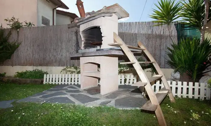 Rexer-Massa-Immobile-in-vendita-in-viale-Marina-a-Massa-Giardino