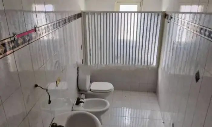 Rexer-Enna-Appartamento-in-via-Roma-a-Enna-Bagno