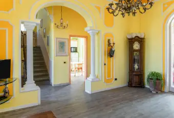 Rexer-Montevarchi-Villa-Casa-indipendente-in-Via-Ammiraglio-Burzagli-Montevarchi-SALONE