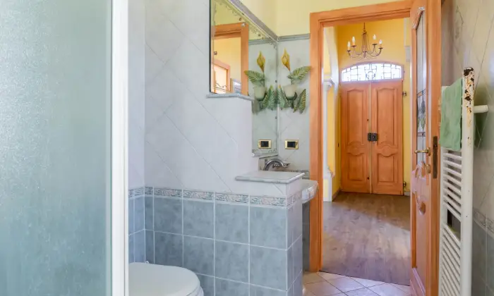 Rexer-Montevarchi-Villa-Casa-indipendente-in-Via-Ammiraglio-Burzagli-Montevarchi-BAGNO