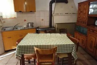 Rexer-Introdacqua-Terratetto-unifamiliare-in-via-Roma-Introdacqua-CUCINA