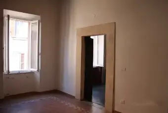 Rexer-Tivoli-Vendesi-Appartamento-di-prestigio-a-TIVOLI-RM-Stanza