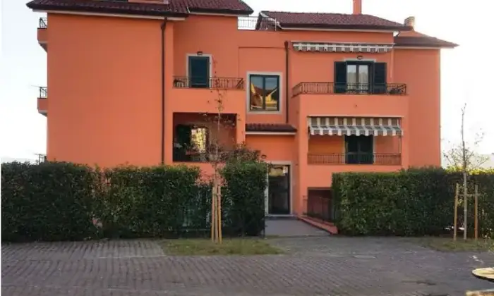 Rexer-Santo-Stefano-di-Magra-Attico-in-vendita-in-via-Cerreti-a-Santo-Stefano-di-Magra-Terrazzo