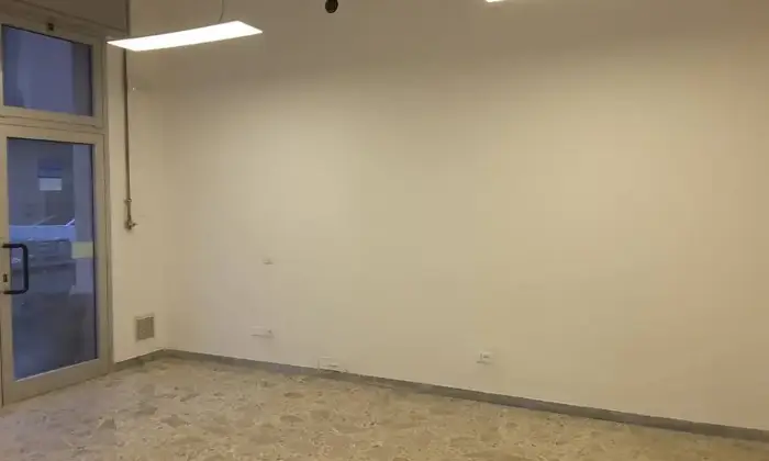 Rexer-Vignola-AFFITTASI-negozio-o-magazzino-a-Vignola-Modena-di-mq-Altro