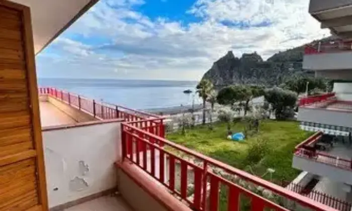 Rexer-SantAlessio-Siculo-Vendesi-appartamento-a-SANTALESSIO-SICULO-ME-Terrazzo