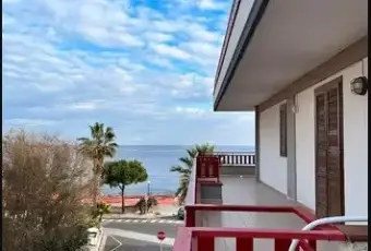 Rexer-SantAlessio-Siculo-Vendesi-appartamento-a-SANTALESSIO-SICULO-ME-Terrazzo