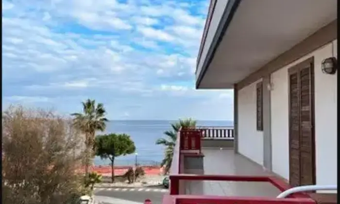 Rexer-SantAlessio-Siculo-Vendesi-appartamento-a-SANTALESSIO-SICULO-ME-Terrazzo