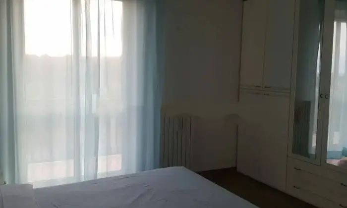 Rexer-Villapiana-Vendesi-villa-in-corso-Italia-Villapiana-CameraDaLetto