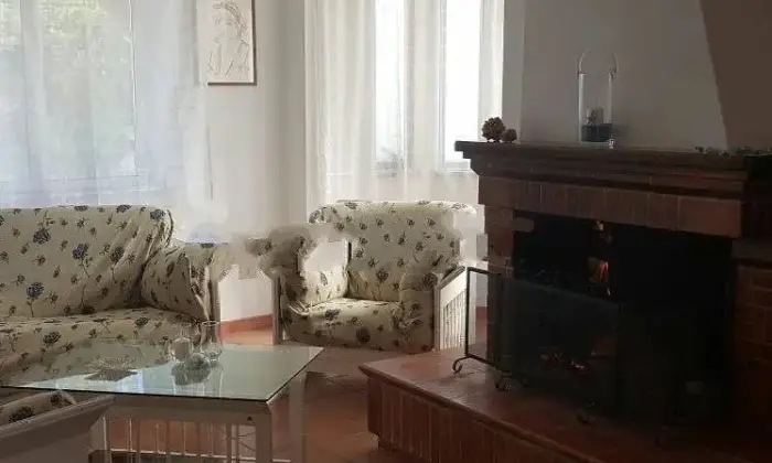 Rexer-Villapiana-Vendesi-villa-in-corso-Italia-Villapiana-Salone
