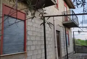 Rexer-Nissoria-Casa-in-campagna-con-terreno-e-uliveto-in-vendita-NISSORIA-Garage