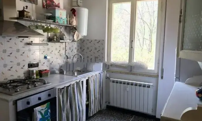 Rexer-Cairo-Montenotte-Vendesi-appartamento-in-via-Cesare-Battisti-a-Cairo-Montenotte-Cucina
