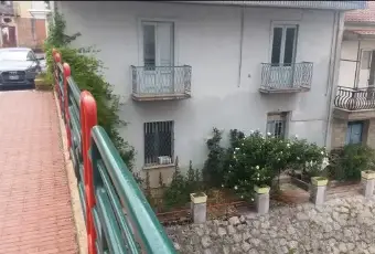Rexer-Paterno-Casa-su-tre-livelli-in-vendita-in-centro-paese-PATERNO-Garage