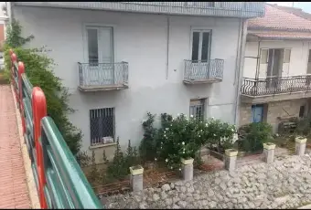 Rexer-Paterno-Casa-su-tre-livelli-in-vendita-in-centro-paese-PATERNO-Terrazzo