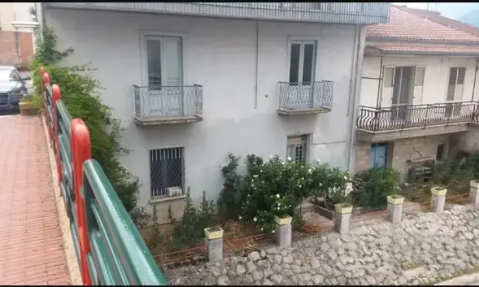 Rexer-Paterno-Casa-su-tre-livelli-in-vendita-in-centro-paese-PATERNO-Terrazzo
