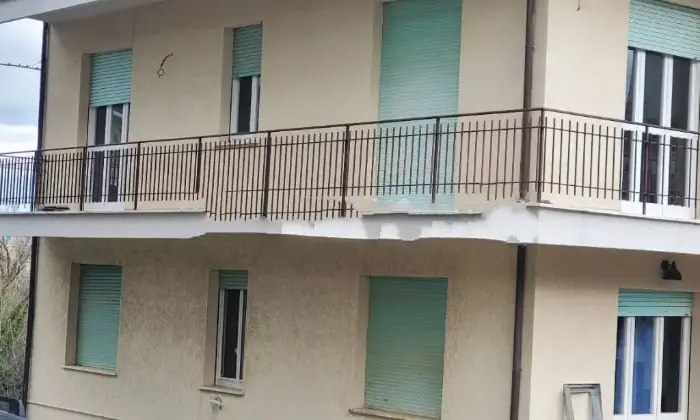 Rexer-Chianciano-Terme-Vendesi-quadrilocale-via-dei-colli-Centro-Chianciano-Terme-Facciata