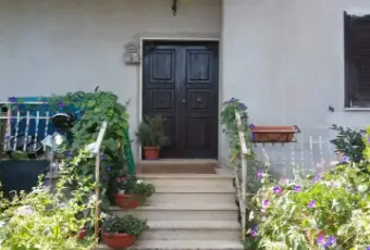 Rexer-Morlupo-Villa-trifamiliare-Morlupo-Giardino