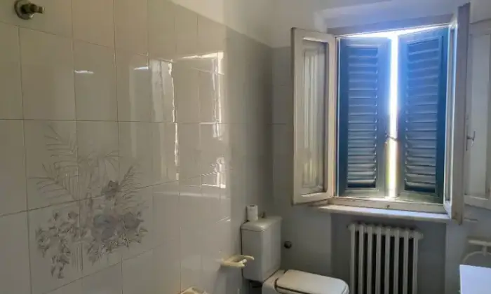 Rexer-Fucecchio-Casa-indipendente-in-vendita-a-Fucecchio-Bagno