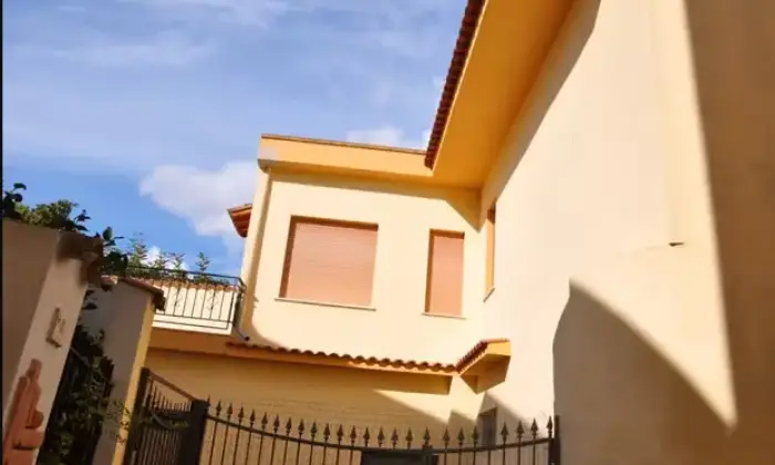 Rexer-Furtei-Quadrivano-in-vendita-in-via-Roma-a-Furtei-Terrazzo