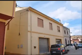 Rexer-Furtei-Quadrivano-in-vendita-in-via-Roma-a-Furtei-Garage