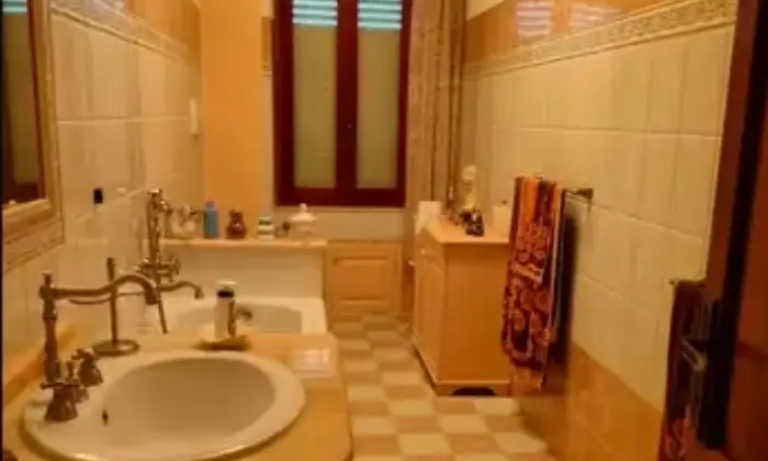Rexer-Guspini-Villa-in-vendita-A-Guspini-Bagno