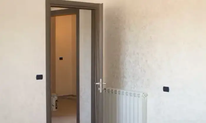 Rexer-Mileto-Vendesi-appartamento-sito-in-Mileto-mq-CameraDaLetto