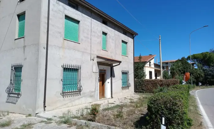 Rexer-Atessa-Vendesi-casa-indipendente-ad-ATESSA-CH-Facciata
