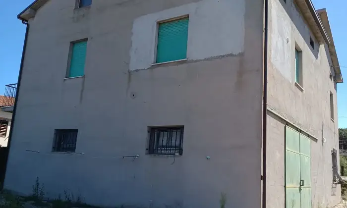 Rexer-Atessa-Vendesi-casa-indipendente-ad-ATESSA-CH-Facciata