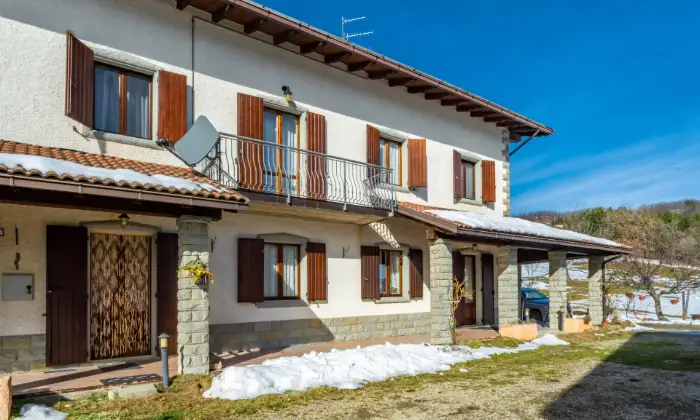 Rexer-Sestola-Deliziosa-casa-immersa-nel-verde-con-mansarda-taverna-e-ampio-spazio-esterno-ESTERNO