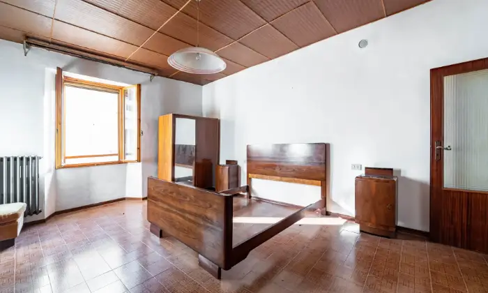 Rexer-Modigliana-Palazzina-indipendente-suddivisa-in-appartamenti-CAMERA-DA-LETTO