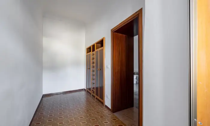 Rexer-Modigliana-Palazzina-indipendente-suddivisa-in-appartamenti-CAMERA-DA-LETTO