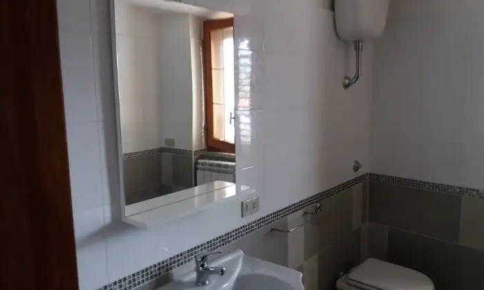 Rexer-Scalea-Appartamento-su-due-piani-Bagno