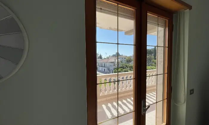 Rexer-Scalea-DIRETTAMENTE-VENDE-Altro