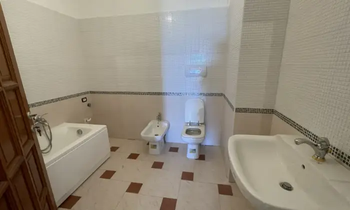 Rexer-Scalea-Appartamento-con-giardino-Bagno
