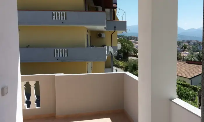 Rexer-Scalea-Appartamento-panoramico-centrale-Terrazzo